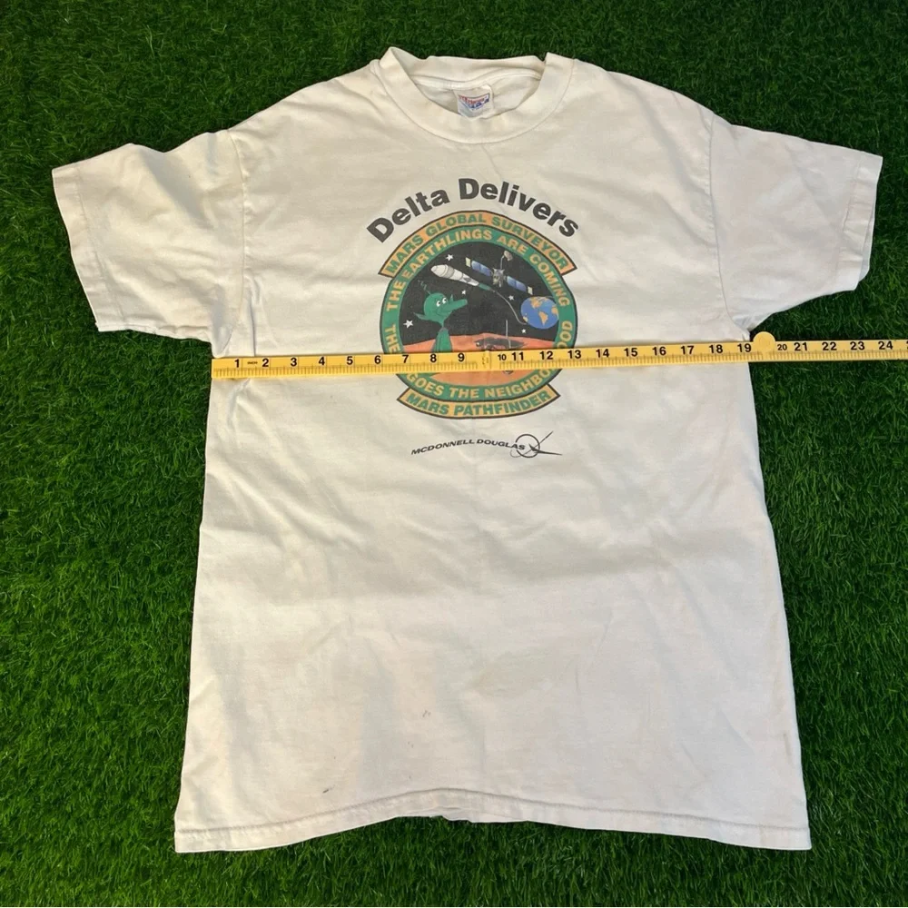 VTG 90s 1996 1997 Mars Pathfinder T-Shirt Delta Delivers McDonnell Douglas NASA - Picture 12 of 14